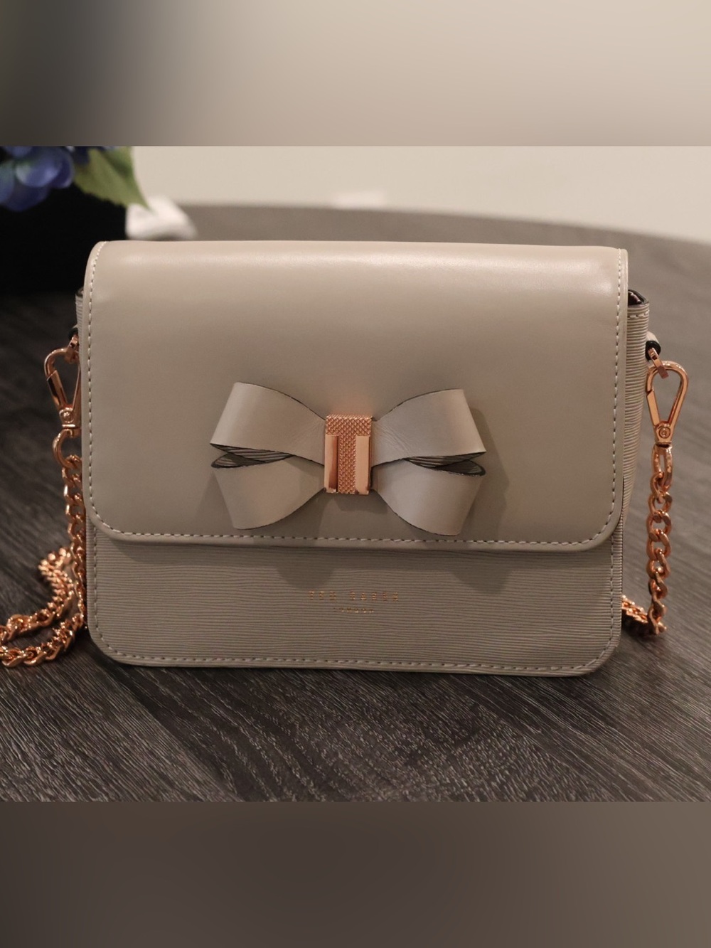 Ted Baker CALLIIH Taupe Bow Crossbody Bag Rose Gold Chain Leather Trim